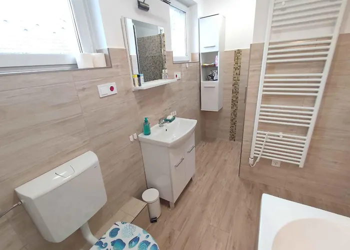 In 50627 * Balatonboglár